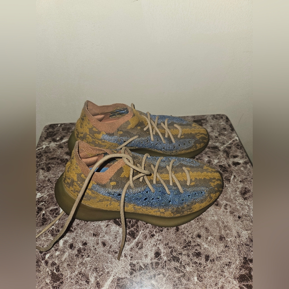 Adidas Yeezy Boost 360 Blue Oat Sneakers Size 9